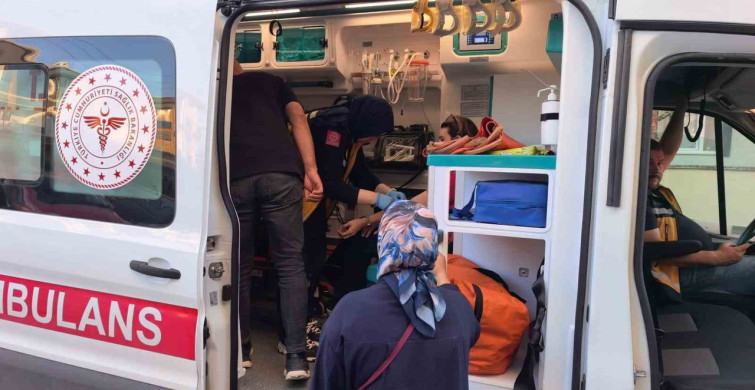 Bursa'da otomobil ve cip çarpıştı, 4 kişi yaralandı