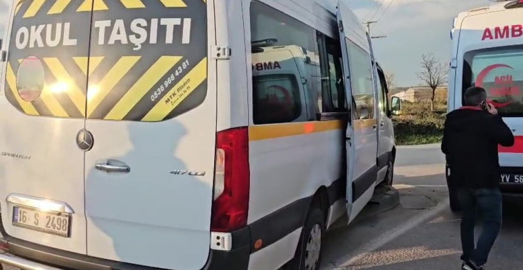 Bursa'da Tansiyonu Düşen Servis Şoförü Kaldırıma Çıktı