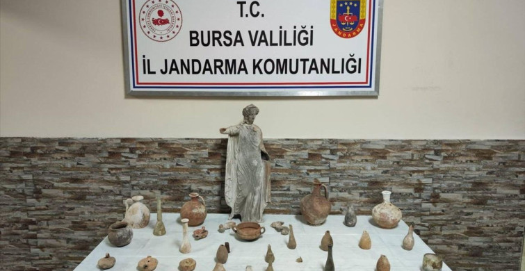 Bursa'da Tarihi Eser Operasyonu: 29 Obje ve Heykel Ele Geçirildi