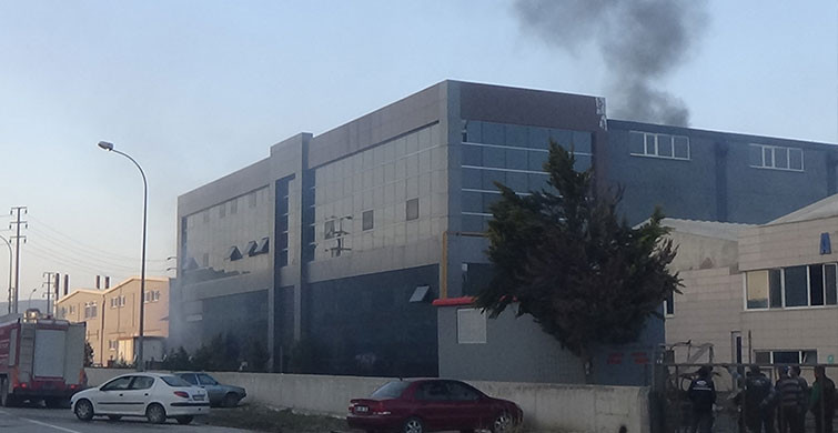 Bursa'da Tekstil Fabrikasında Yangın!