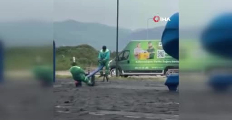 Bursa'da Temizlik İşçileri Tahteravalliye Bindi