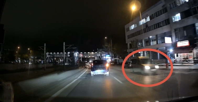 Bursa'da Ters Yönde Seyreden Araç Kameralara Yansıdı