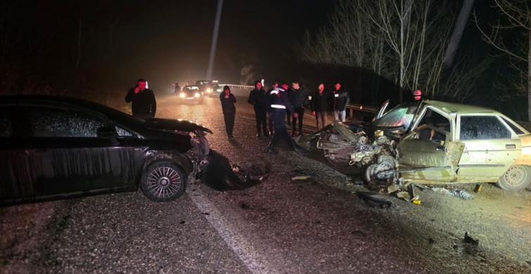 Bursa'da Trafik Kazası: 3 Yaralı