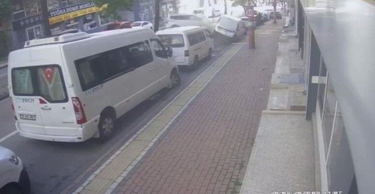 Bursa'da Trafik Kazası: 6 Araç Hasar Gördü