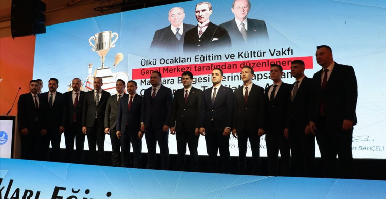 Bursa'da Ülkü Ocakları Bilgi Yarışması Düzenlendi