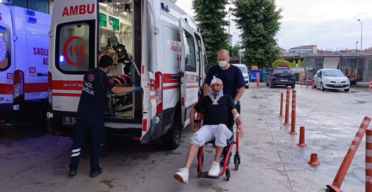 Bursa'da yağmur nedeniyle meydana gelen trafik kazasında 4 kişi yaralandı