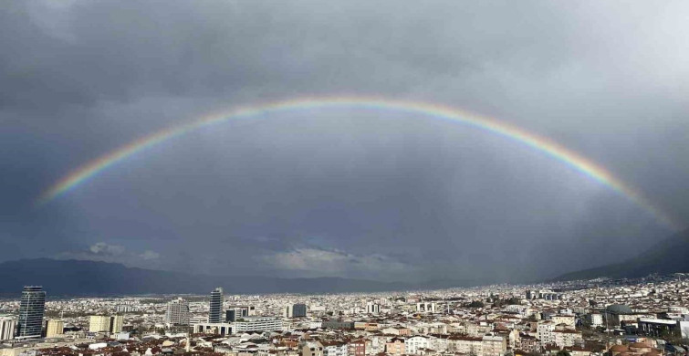 Bursa'da Yağmur Sonrası Gökkuşağı Görsel Şöleni