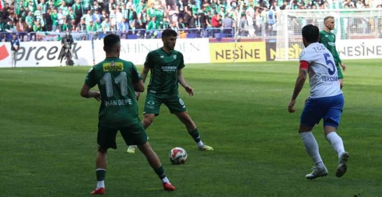 Bursaspor, Ankara Demirspor'u 1-0 Geçti