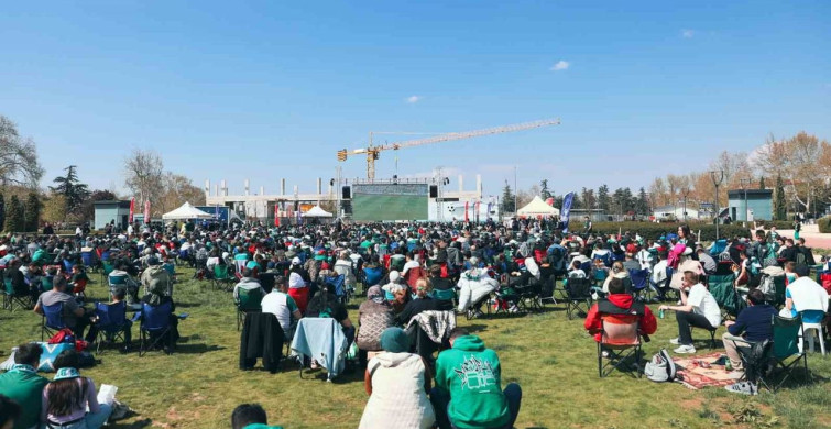 Bursaspor Coşkusu Dev Ekranda Yaşandı