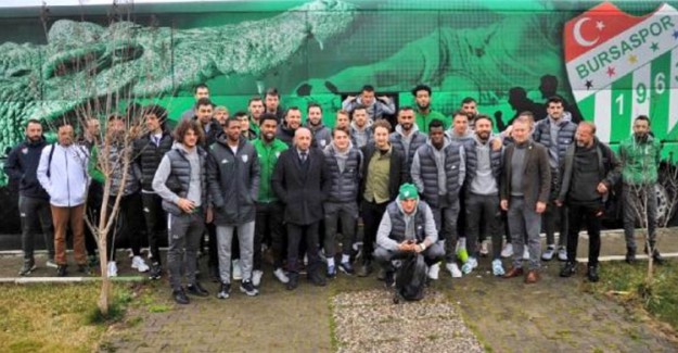 Bursaspor'a Basketbol Takımından Büyük Destek