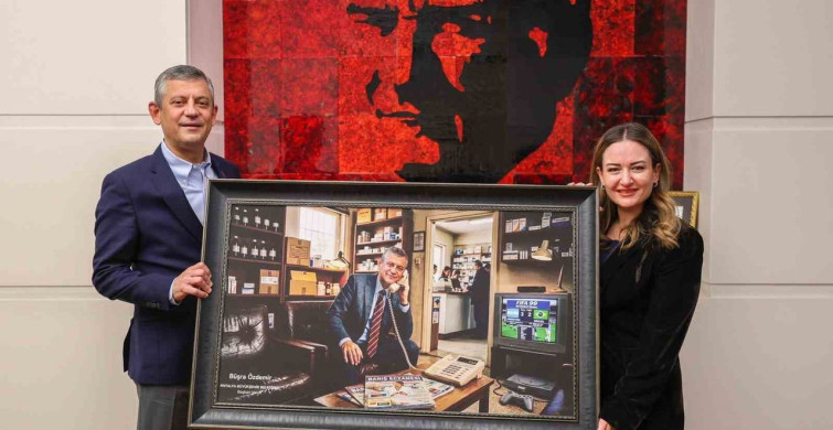 Büşra Özdemir'den Özgür Özel'e Anlamlı Ziyaret