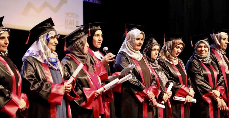 Büyükçekmece Belediyesi Halk Akademisi'nde 678 Kursiyer Mezun Oldu
