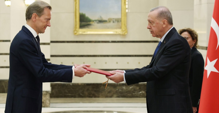 Büyükelçiler, Cumhurbaşkanı'na Güven Mektuplarını Sundular