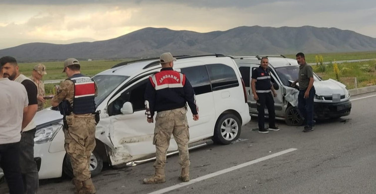 Çaldıran’da meydana gelen trafik kazasında 3 kişi yaralandı