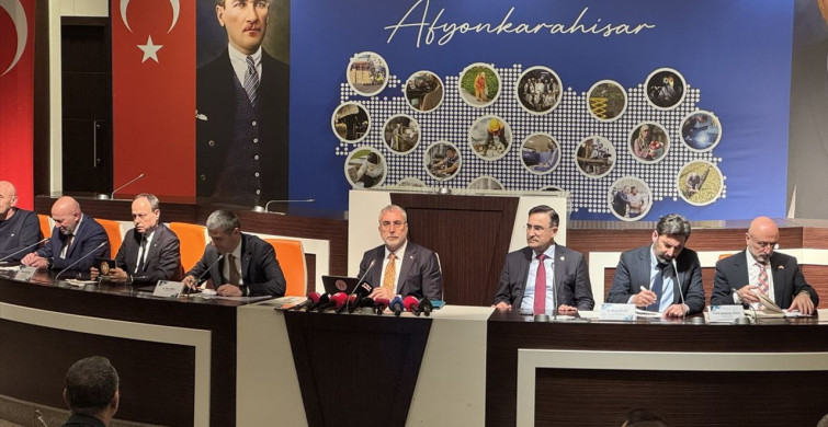 Çalışma Bakanı Işıkhan, Afyonkarahisar'da İş Dünyası ile İstişarede Bulundu