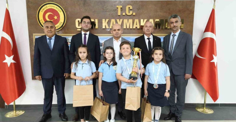 Çan Cumhuriyet İlkokulu Öğrencileri Türkiye Finallerinde Başarı Elde Etti