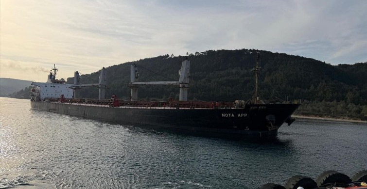 Çanakkale Boğazı'nda Gemide Makine Arızası