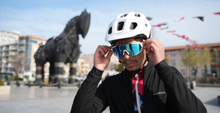 Çanakkale Şehitleri Anısına Yurtdışı Yolculuğuna Çıkan Gençler