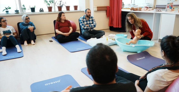 Çanakkale’deki Gebe Okulu, Anne Adaylarını Doğuma Hazırlıyor