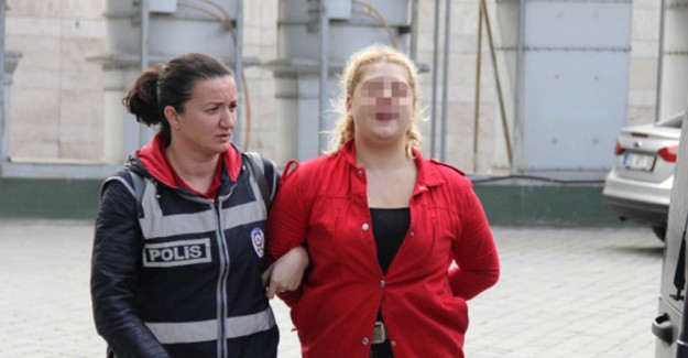 Cani Kadın Adliye Gülerek Geldi