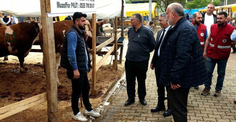 Canik Belediyesi Kurban Pazarı'na Büyük İlgi