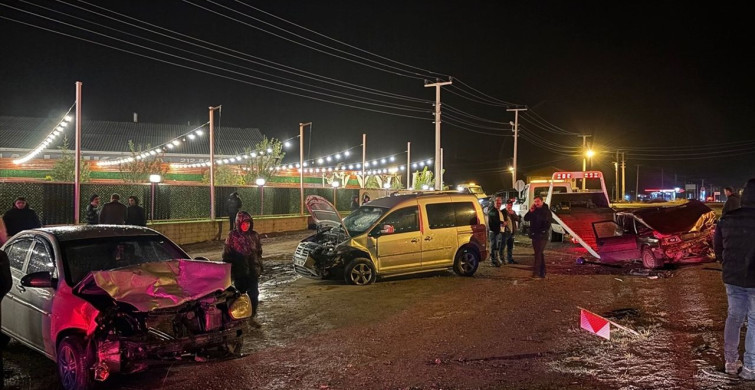 Çankırı'da Trafik Kazası: 9 Yaralı Çankırı'da Trafik Kazası: 9 Yaralı