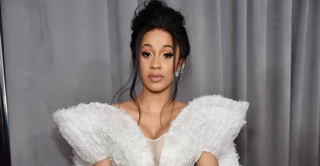 Cardi B Bu Seferde Kösem Sultan Dizisini İzlemeye Başladı
