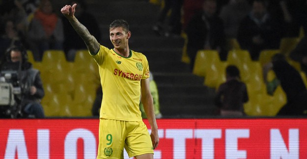 Cardiff City'nin Yeni Transferi Emiliano Sala'dan Haber Alınamıyor! Uçağı Manş Denizi Üzerinde Radardan Çıktı