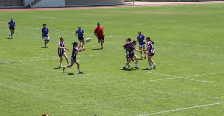 Çarşamba'da düzenlenen ragbi müsabakalarına 301 sporcu katıldı