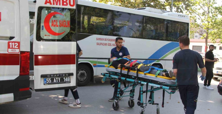 Çarşamba'da otomobil ile motosiklet çarpıştı: 1 yaralı
