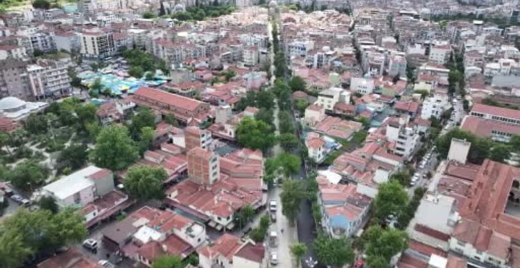 Çarşı bulvarı’nda yenileme çalışmaları hız kesmeden sürüyor
