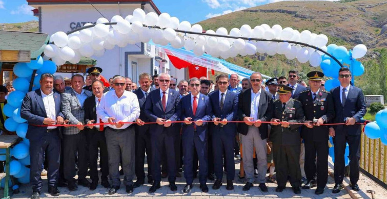 Çatıksu köy konağı hizmete açıldı