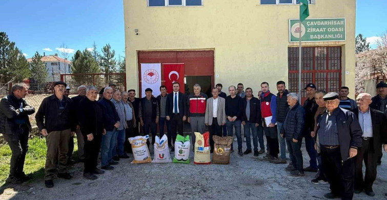 Çavdarhisar'da Çiftçilere Destek: Hibeli Tohum Dağıtımı Gerçekleştirildi