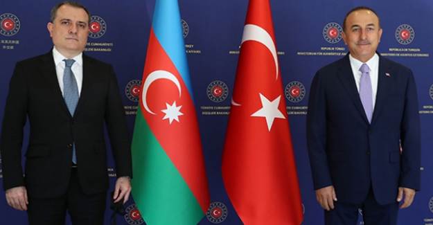 Çavuşoğlu, Mevkidaşı Bayramov ile Görüştü