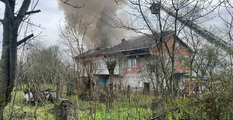 Çaycuma'da Yangın Korku Yarattı