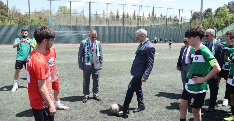 Çayırova’da 19 Mayıs Coşkusu Futbolla Kutlandı