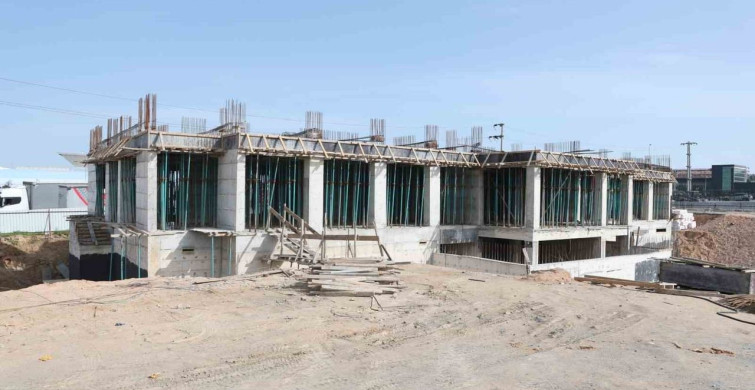 Çayırova'da Hastane ve Meslek Lisesi İnşaatları Hızla İlerliyor