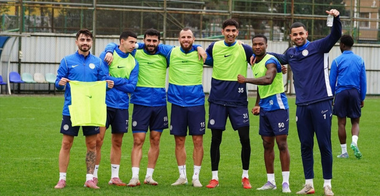 Çaykur Rizespor Trabzonspor Maçına Hazırlanıyor