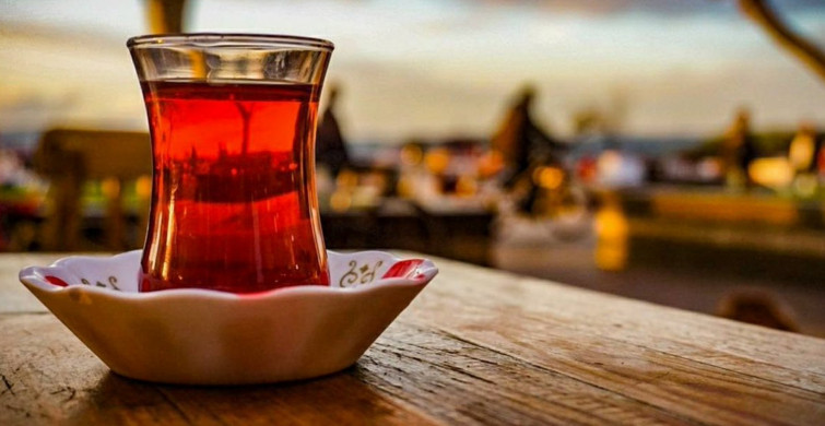 Çayseverler Yasta! Çaya Zam Geldi