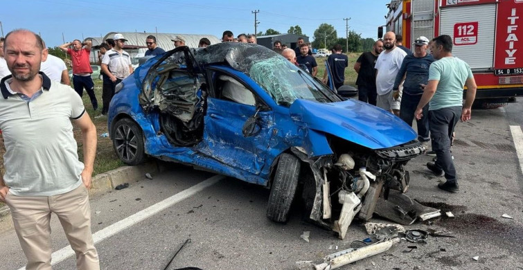 Çekici ile çarpışan otomobil hurdaya döndü: 1 yaralı
