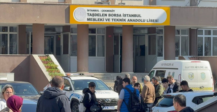 Çekmeköy'de Lise Öğrencisi Bıçaklı Saldırı Gerçekleştirdi