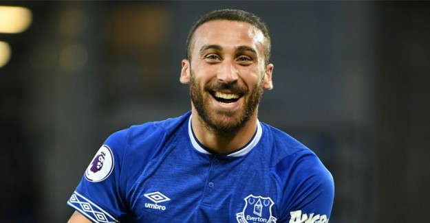 Cenk Tosun Canlı Yayında Açıkladı! Türkiye'ye mi Geliyor?
