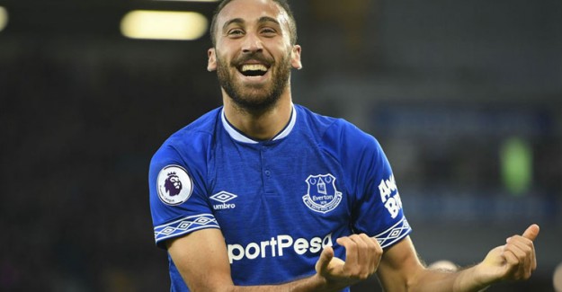Cenk Tosun Transferi İçin Beşiktaş, Fenerbahçe ve Galatasaray Yarışıyor!