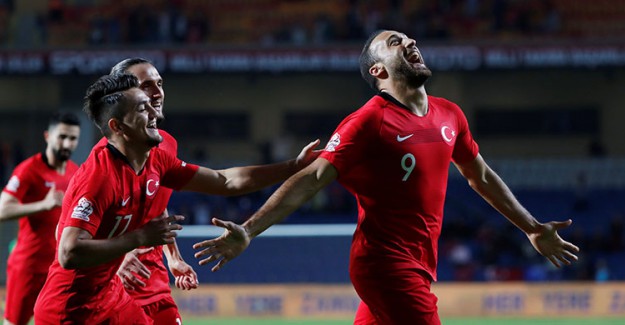 Cenk Tosun Umut Bulut’u Yakaladı!