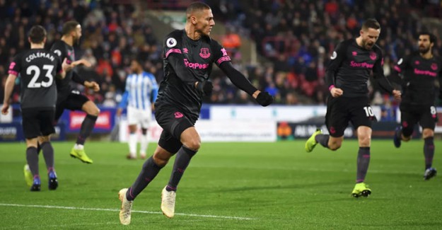 Cenk Tosun’lu Everton, Huddersfield'ı Tek Golle Geçti!