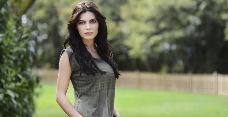 Ceren Hindistan Kimdir?