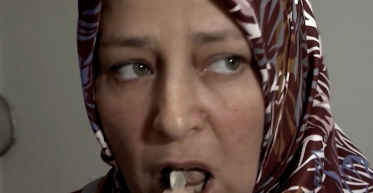 Çerez Gibi İnşaat Molozu Yiyen Kadın Konuştu!