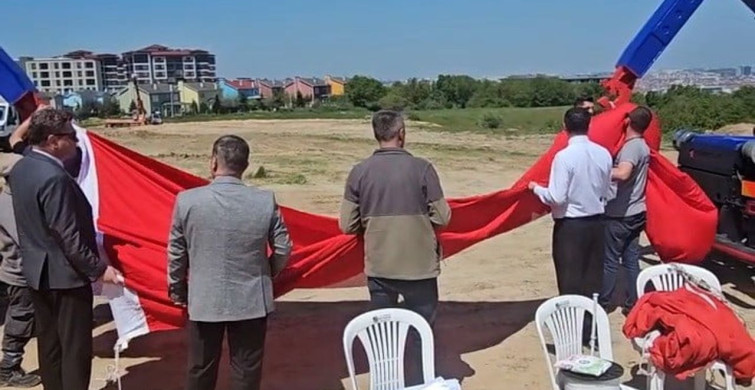 Çerkezköy'de Temel Atma Töreninde Bayrak Hassasiyeti