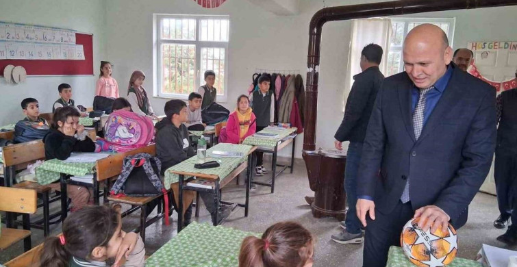 Çermik'te Eğitim Denetimi: Milli Eğitim Müdürü Cevat Baran Okulları Ziyaret Etti