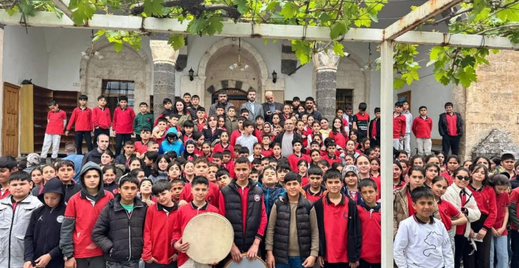 Çermik'te Öğrenciler Camide Bir Araya Geldi